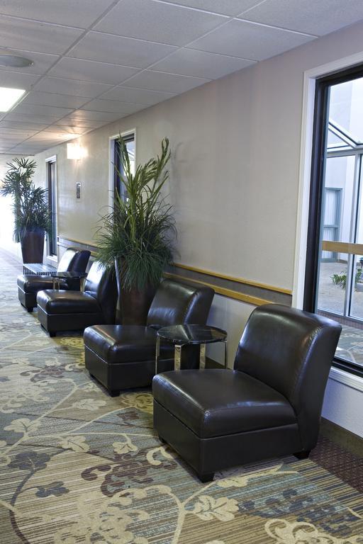 Heritage Inn Hotel & Convention Centre - Taber Экстерьер фото