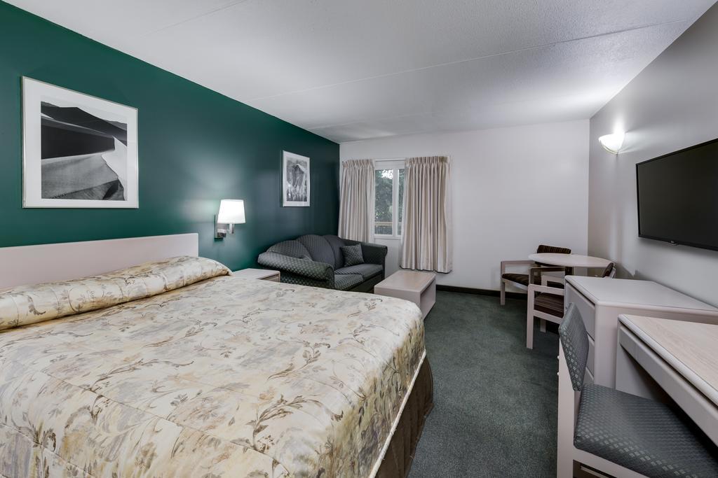 Heritage Inn Hotel & Convention Centre - Taber Экстерьер фото
